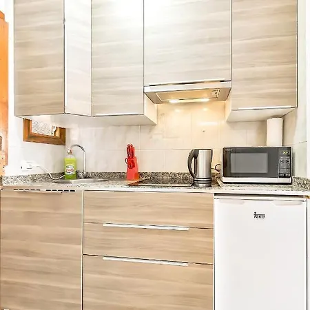 Apartment Studio In Los Cristianos, First Line Of The Beach *