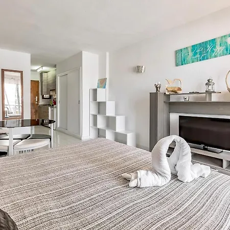 Daire Studio In Los Cristianos, First Line Of The Beach *